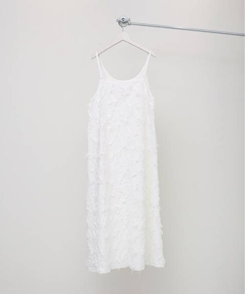 ap retro(アプレトロ)の「フリンジ キャミワンピース / ロング丈(ワンピース・レディース・アイボリー/ホワイト/ブラック/ネイビー・FREE)」の12枚目の写真