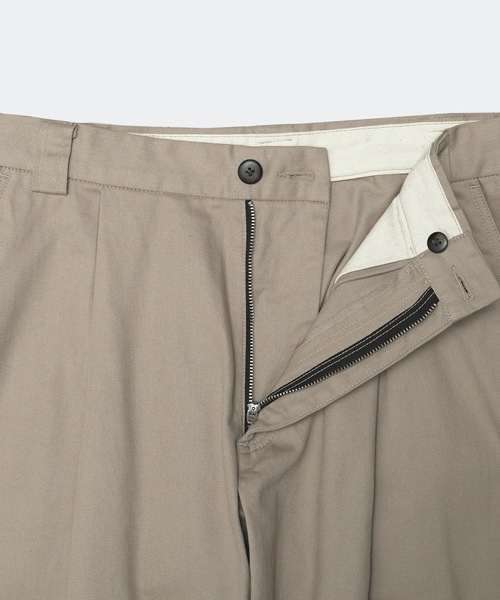 COLIN(コリン)の「COLIN:Peter 1TUCK MILITARY COCOON PANTS / Peter ミリタリー タック ワイドパンツ コクーン パンツ(カーゴパンツ・メンズ・ベージュ/ホワイト/ブラック・L/M)」の11枚目の写真