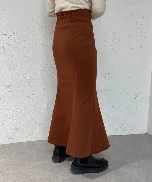 apres jour mignon(アプレジュールミニョン)の「スリットマーメイドスカート【ZOZOTOWN限定アイテム】(スカート・レディース・ブラック/オレンジ/オートミール・SMALL/MEDIUM/X-LARGE)」の6枚目の写真