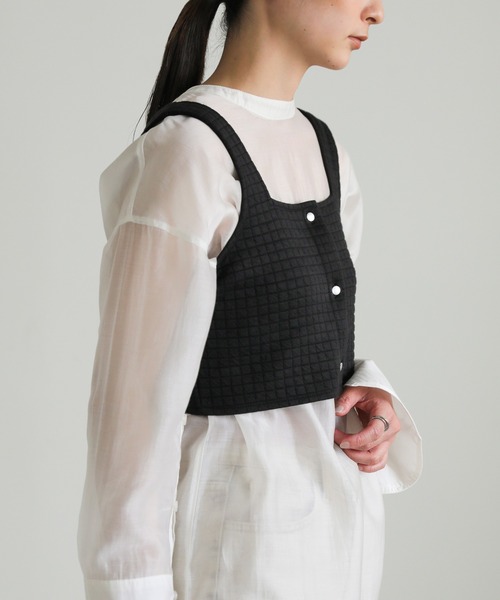select MOCA(セレクトモカ)の「2WAYキルティングショートビスチェ(ベスト・レディース・オフホワイト/ブラック・FREE)」の5枚目の写真