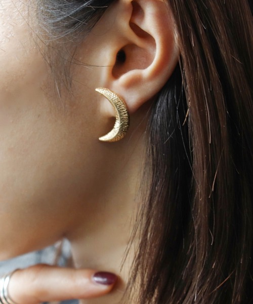 Cepica（セピカ）の「【LIMITED NUMBER / リミテッドナンバー】ムーンピアス（ピアス（両耳用）・レディース・シルバー/ゴールド・FREE）」の2枚目の写真