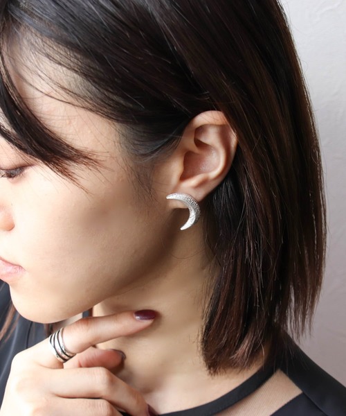 Cepica（セピカ）の「【LIMITED NUMBER / リミテッドナンバー】ムーンピアス（ピアス（両耳用）・レディース・シルバー/ゴールド・FREE）」の4枚目の写真