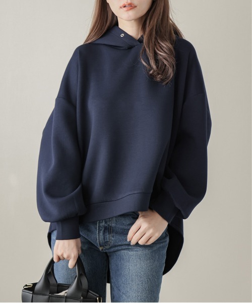 AMELY(エミリー)の「バルーンシルエットパーカー(パーカー・レディース・ネイビー/ライトグレー/ブラック/ダークグレー・フリー)」の22枚目の写真