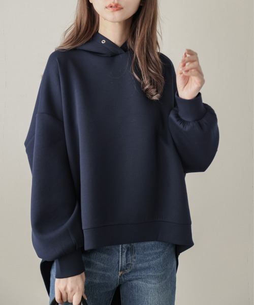 AMELY(エミリー)の「バルーンシルエットパーカー(パーカー・レディース・ネイビー/ライトグレー/ブラック/ダークグレー・フリー)」の16枚目の写真