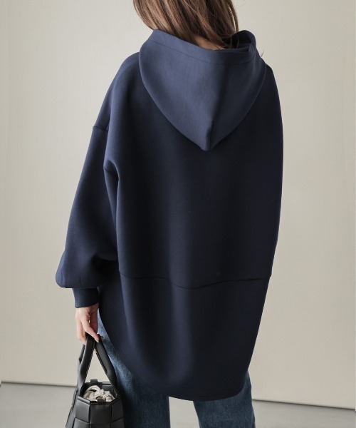 AMELY(エミリー)の「バルーンシルエットパーカー(パーカー・レディース・ネイビー/ライトグレー/ブラック/ダークグレー・フリー)」の19枚目の写真