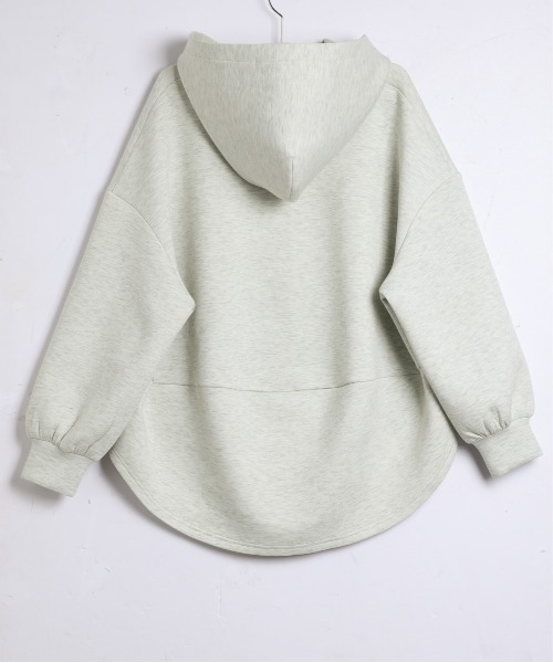 AMELY(エミリー)の「バルーンシルエットパーカー(パーカー・レディース・ネイビー/ライトグレー/ブラック/ダークグレー・フリー)」の15枚目の写真