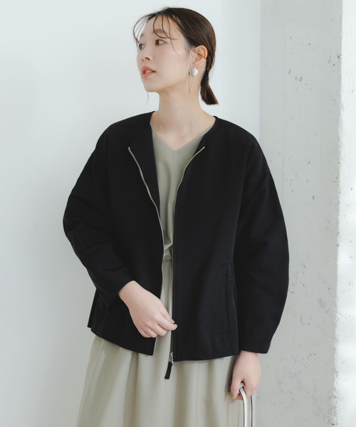 F by ROSSO（エフバイロッソ）の「F by ROSSO　グログランギャザーショートコート（ブルゾン・レディース・ブラック/カーキ・FREE）」の3枚目の写真