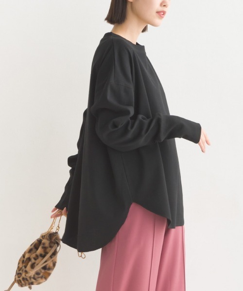 OMNES（オムネス）の「リブ裾ラウンドプルオーバー長袖（その他トップス・レディース・オレンジ/ホワイト系その他/ブラック/アイボリー/オリーブ/ブルー/ラベンダー/ベージュ系その他/グレー系その他/ブラック系その他/ホワイト系その他2/ベージュ×ブラック/グレー・FREE）」の4枚目の写真