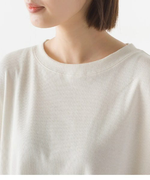 OMNES（オムネス）の「リブ裾ラウンドプルオーバー長袖（その他トップス・レディース・オレンジ/ホワイト系その他/ブラック/アイボリー/オリーブ/ブルー/ラベンダー/ベージュ系その他/グレー系その他/ブラック系その他/ホワイト系その他2/ベージュ×ブラック/グレー・FREE）」の20枚目の写真