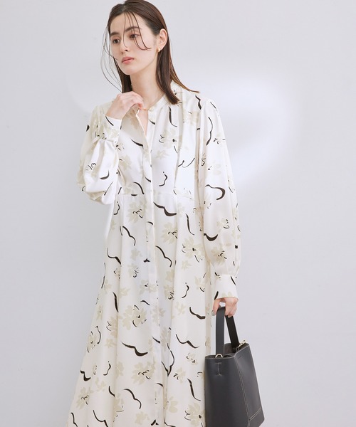 ROPE'（ロペ）の「アートプリントスタンドカラーワンピース（ワンピース・レディース・ホワイト/ネイビー・36/38）」の19枚目の写真