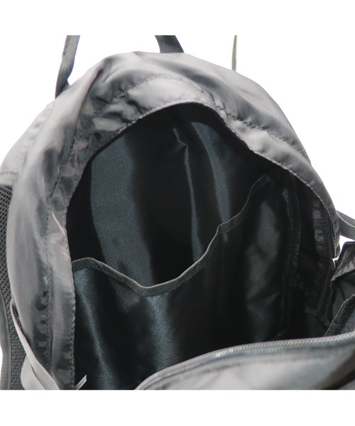 GUSCIO(グッシオ)の「【グッシオベーシック】ナイロンバックパック 18L リュックサック(バックパック/リュック・レディース・カーキ/ベージュ/グレー/ブラック・FREE)」の7枚目の写真