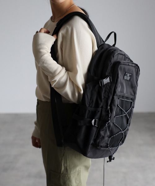 グッシオベーシック】ナイロンバックパック 18L リュックサック