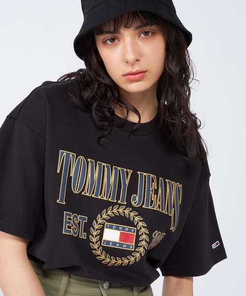 tommy jeans（トミー ジーンズ）の「リラックスプリントTシャツ（Tシャツ/カットソー・メンズ・ブラック/ホワイト・LARGE/MEDIUM/SMALL/X-LARGE）」の2枚目の写真