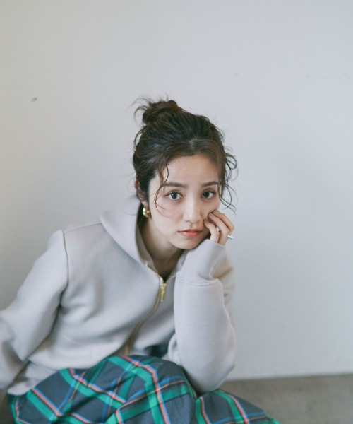 NANO universe（ナノユニバース）の「LB.04/WEB限定 テックダンボールダブルジップパーカー（パーカー・レディース・オフホワイト/ブラック/ライトベージュ・FREE）」の10枚目の写真