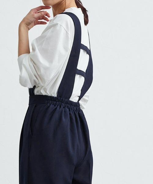 Pierrot（ピエロ）の「2wayワイドストラップサロペット（サロペット/オーバーオール・レディース・ライトベージュ/ネイビー/ブラック・M/L/PM）」の5枚目の写真