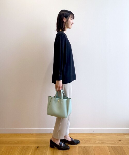 OPAQUE.CLIP（オペークドットクリップ）の「◆オーガニックコットン 袖ボタンニットプルオーバー【UVケア/洗濯機洗い可】（ニット/セーター・レディース・ブラック/ライトグレー/ブルー/オフホワイト・40/38/42）」の15枚目の写真