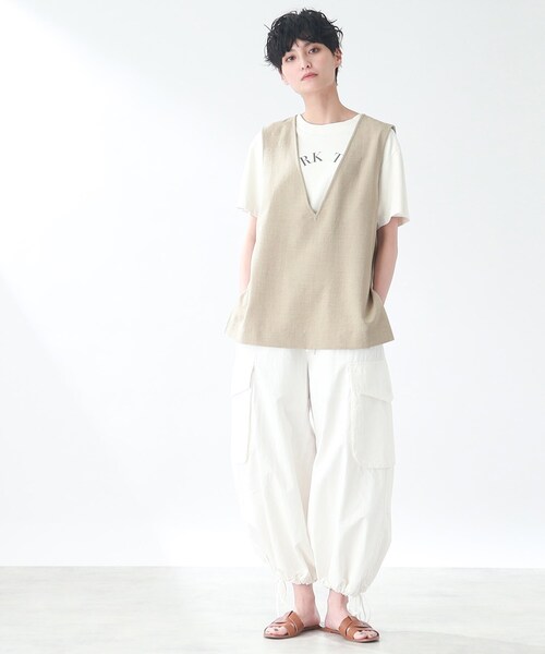 THE SHOP TK (ザ ショップ ティーケー )の「◆【洗える】麻調ヴィンテージライク深Vベスト(ベスト・レディース・ブラック/ベージュ・99)」の21枚目の写真