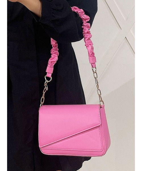 DURAS（デュラス）の「ギャザーショルダーバッグ（ショルダーバッグ・レディース・ホワイト/ブラック/ピンク/グリーン・FREE）」の4枚目の写真