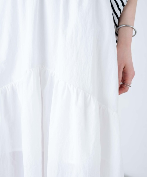 WEGO（ウィゴー）の「WEGO/【一部店限定】ギャザー切替ナイロンスカート（スカート・レディース・ホワイト/ブラック/オフホワイト・FREE）」の7枚目の写真