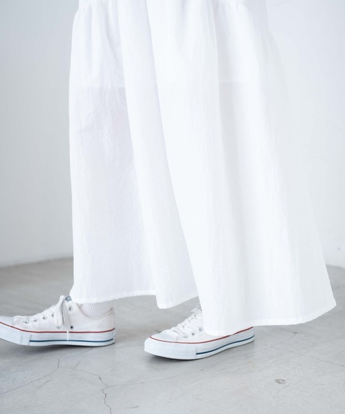 WEGO（ウィゴー）の「WEGO/【一部店限定】ギャザー切替ナイロンスカート（スカート・レディース・ホワイト/ブラック/オフホワイト・FREE）」の6枚目の写真