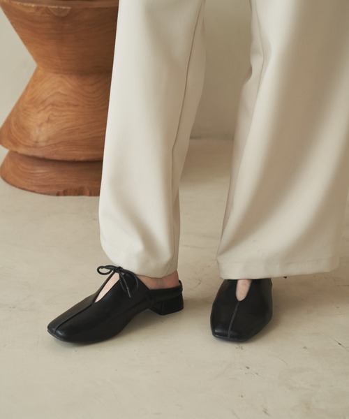 hinari（ヒナリ）の「フラットリボンサンダル（スリッポン・レディース・アイボリー/ブラック・SMALL/MEDIUM/LARGE）」の16枚目の写真
