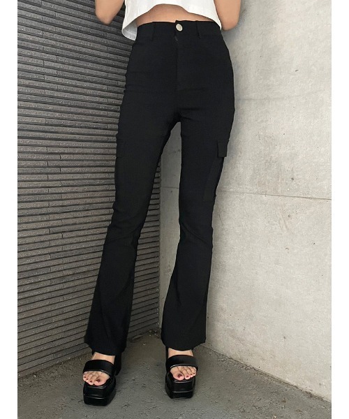 ENVYM(アンビー)の「フレアカーゴジェギンス(その他パンツ・レディース・ブラック・SMALL/MEDIUM)」の5枚目の写真