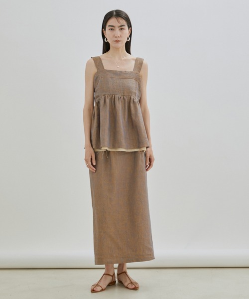 SALON adam et rope'(サロン アダム エ ロペ)の「【WEB限定・セットアップ対応】麻ペプラムキャミソールブラウス(シャツ/ブラウス・レディース・ブラック/オレンジ系その他/ベージュ・FREE)」の5枚目の写真