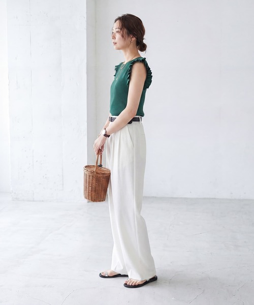 STYLE DELI(スタイルデリ)の「【LUXE】プリーツノースリニットトップス(ニット/セーター・レディース・アイボリー/ブラック/グリーン・FREE)」の11枚目の写真