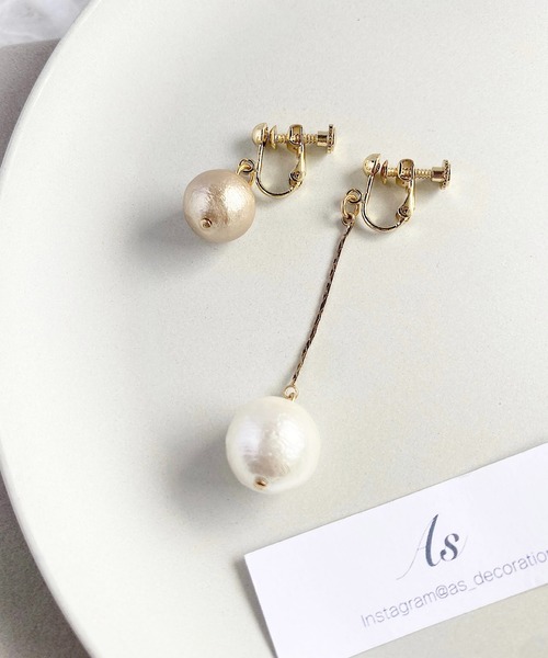 tone（トーン）の「【As】大粒コットンパール　ゆらゆら　アシメイヤリング（ニッケルフリー）(MA)（イヤリング・レディース・シルバー/ゴールド/ゴールド系その他2/シルバー系その他2/ゴールド系その他3/シルバー系その他3・FREE）」の5枚目の写真