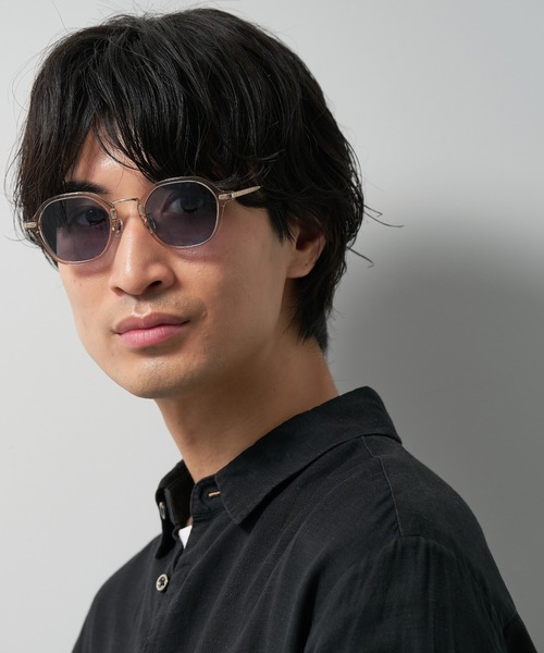 UNITED ARROWS（ユナイテッドアローズ）の「ボストン型調光サングラス｜紫外線対策｜レンズの色が変わるサングラス｜ユナイテッドアローズ｜Zoff | UNITED ARROWS Wellness（サングラス・レディース・ベージュ/ライトグレー/ブラック・FREE）」の3枚目の写真