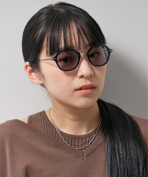 UNITED ARROWS（ユナイテッドアローズ）の「ボストン型調光サングラス｜紫外線対策｜レンズの色が変わるサングラス｜ユナイテッドアローズ｜Zoff | UNITED ARROWS Wellness（サングラス・レディース・ベージュ/ライトグレー/ブラック・FREE）」の11枚目の写真