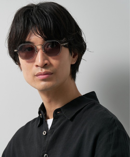 UNITED ARROWS（ユナイテッドアローズ）の「ボストン型調光サングラス｜紫外線対策｜レンズの色が変わるサングラス｜ユナイテッドアローズ｜Zoff | UNITED ARROWS Wellness（サングラス・レディース・ベージュ/ライトグレー/ブラック・FREE）」の17枚目の写真