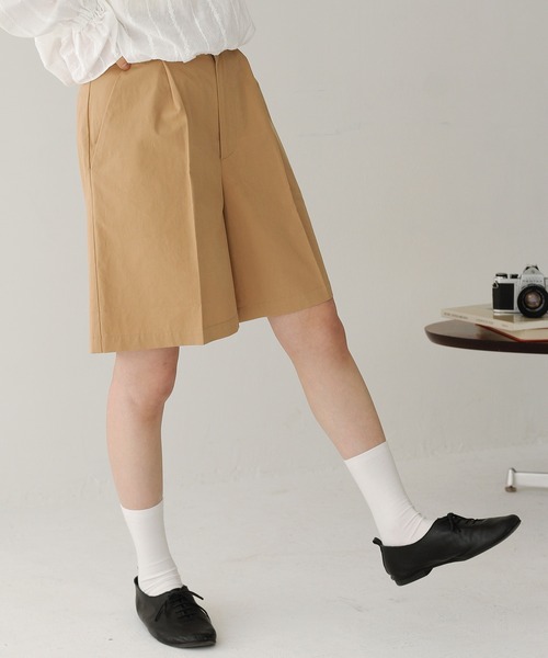 Crisp（クリスプ）の「ダブルベルトハーフパンツ（その他パンツ・レディース・ベージュ/ブラック・FREE）」の16枚目の写真