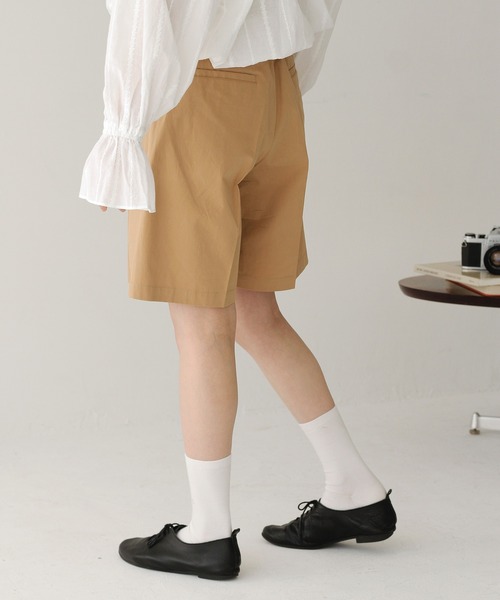 Crisp（クリスプ）の「ダブルベルトハーフパンツ（その他パンツ・レディース・ベージュ/ブラック・FREE）」の19枚目の写真