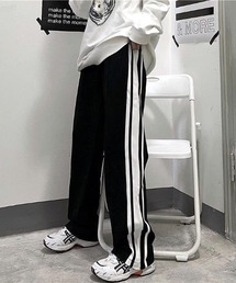 サイドラインストレートパンツ