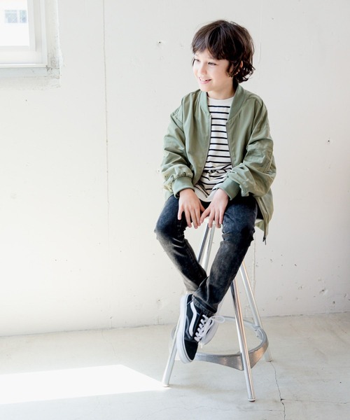 GLOBAL WORK（グローバルワーク）の「撥水ボリュームMA-1/907719（MA-1・キッズ・ベージュ/ブラック/カーキ・110cm/120cm/130cm/140cm/150cm/160cm/100cm）」の17枚目の写真