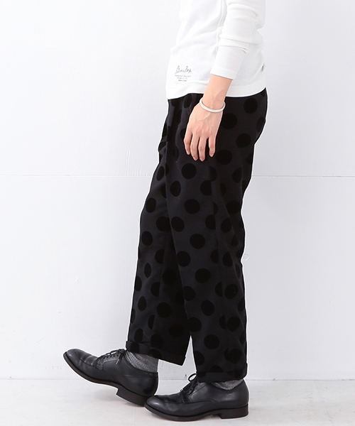 BEAMS BOY（ビームスボーイ）の「BEAMS BOY / フロッキープリント DOT スラックス（スラックス・レディース・ブラック/ネイビー・0/1）」の13枚目の写真