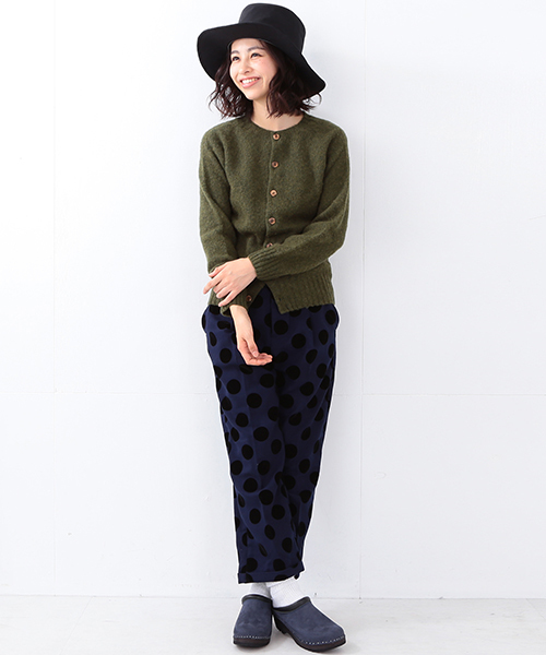 BEAMS BOY（ビームスボーイ）の「BEAMS BOY / フロッキープリント DOT スラックス（スラックス・レディース・ブラック/ネイビー・0/1）」の20枚目の写真