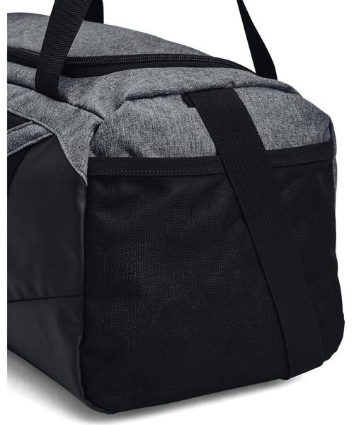 UNDER ARMOUR(アンダーアーマー)の「UAアンディナイアブル5.0 ダッフルバッグ XSサイズ(トレーニング/メンズ/レディース)(ボストンバッグ・レディース・グレー・ONESIZE)」の4枚目の写真
