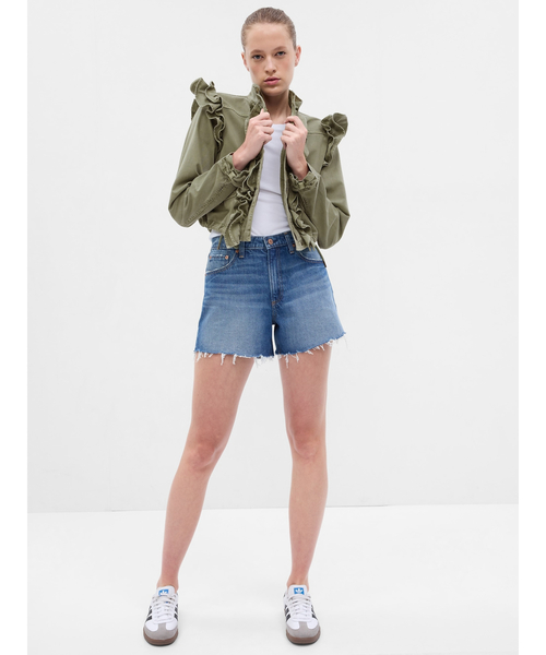 GAP（ギャップ）の「Gap × Loveshackfancy Ruffle クロップド ユーティリティ ジャケット（その他アウター・レディース・カーキ・S/M/XS/XXS/L）」の5枚目の写真