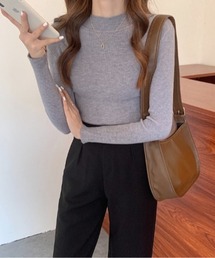 ハイネックリブニット
