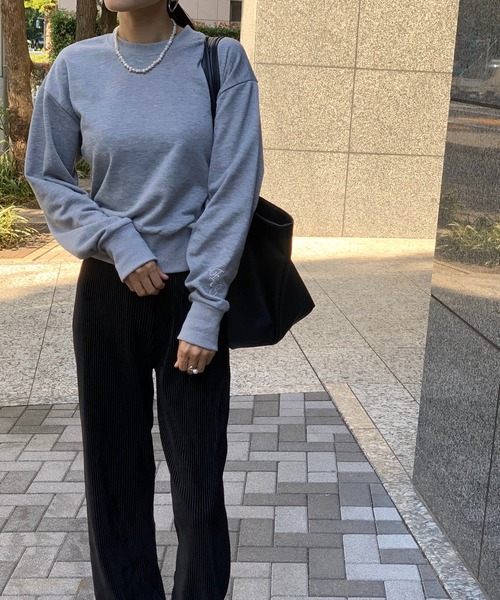 E&C closet…（イーアンドシークローゼット）の「袖刺繍ジャストスエット（スウェット・レディース・ダークグレー/ライトグレー・FREE）」の20枚目の写真