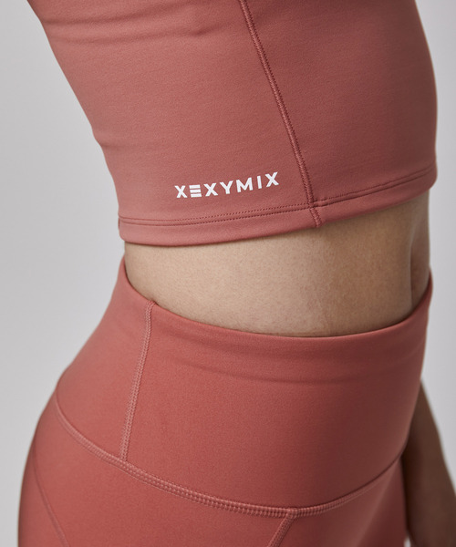 XEXYMIX（ゼクシィミックス）の「【XEXYMIX】ハイサポートブラトップ シグネチャー380N（スポーツブラ・レディース・ピンク/ブラック/チャコールグレー/オレンジ系その他3/ワイン/パープル/グリーン/グリーン系その他2・S/M）」の16枚目の写真