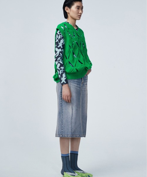 JNBY（ジェーエヌビーワイ）の「Curved Denim Midi Skirt（デニムスカート・レディース・ブラック/ブルー・38/40）」の10枚目の写真