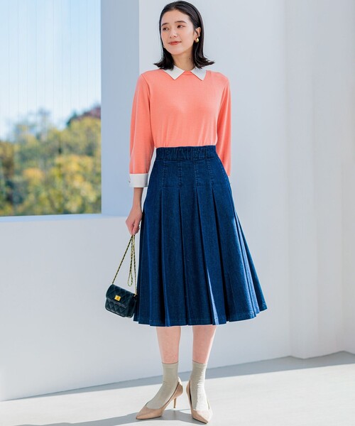 組曲(クミキョク)の「ライトデニム プリーツスカート(デニムスカート・レディース・ネイビー系・3/2/1)」の4枚目の写真