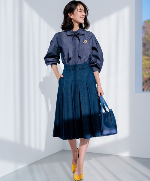 組曲(クミキョク)の「ライトデニム プリーツスカート(デニムスカート・レディース・ネイビー系・3/2/1)」の5枚目の写真