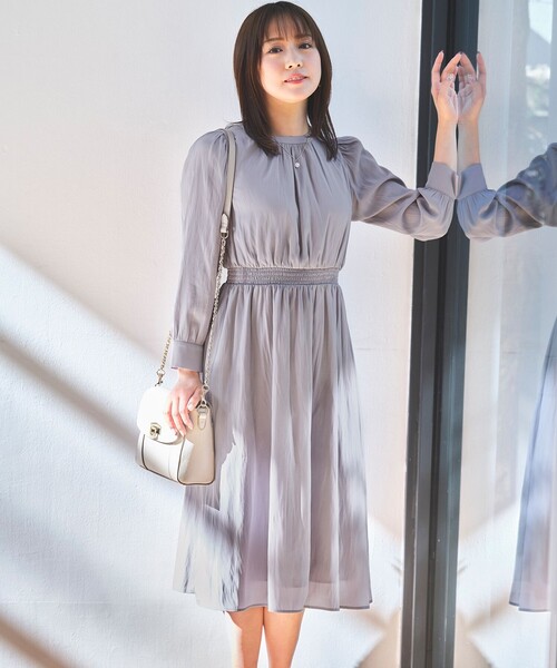 ANY SIS(エニィスィス)の「【低身長企画】フェミニンギャザー ワンピース(ワンピース・レディース・アイボリー系/ライラック系・0)」の2枚目の写真