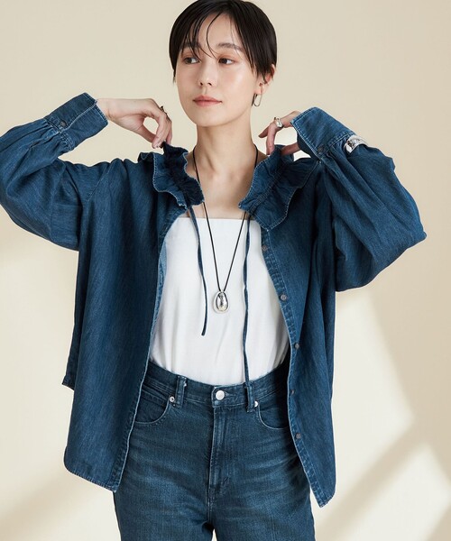 Rie Miller（リエミラー）の「フリルギャザーデニムブラウス（シャツ