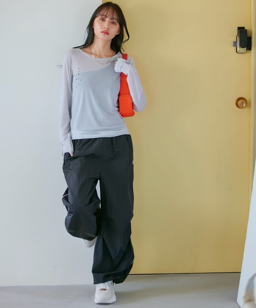 VIS(ビス)の「【洗える】シアータトゥートップス(Tシャツ/カットソー・レディース・グレー/ホワイト系その他5/スミクロ・FREE)」の11枚目の写真