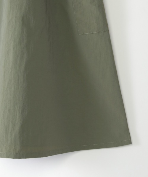 ikka（イッカ）の「【親子コーデ】カーゴキャミワンピース（120~160cm）（ワンピース・キッズ・ブラック/オリーブ・120/130/140/150/160）」の8枚目の写真